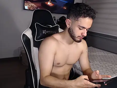 Massimo jiovano online show from January 13, 11:52 pm