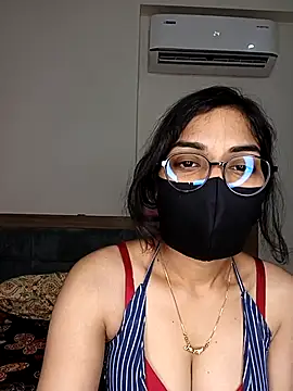 sexygirl889 online show from May 10, 4:38 am