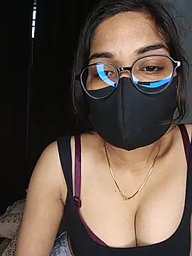 Snapshot of sexygirl889 chatting on June 27, 4:40 am sexygirl889 online show from June 27, 4:40 am