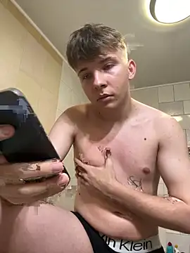 Snapshot of marcus_euphoria_ chatting on February 7, 5:43 pm marcus euphoria online show from February 7, 5:43 pm