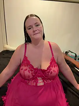 Snapshot of carinabro10 chatting on February 6, 9:05 am carinabro10 online show from February 6, 9:05 am