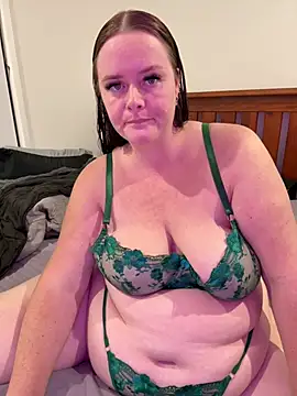 carinabro10 online show from May 22, 8:56 am