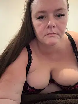 Snapshot of carinabro10 chatting on February 20, 1:57 am carinabro10 online show from February 20, 1:57 am