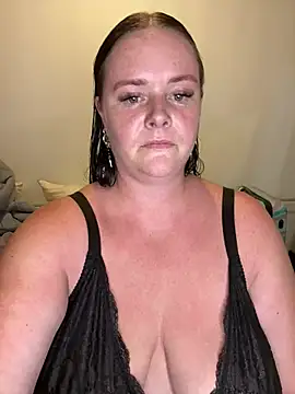 Snapshot of carinabro10 chatting on January 16, 10:30 am carinabro10 online show from January 16, 10:30 am