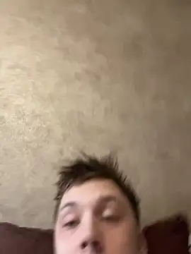 Snapshot of Dildogang chatting on February 1, 5:17 am Dildogang online show from February 1, 5:17 am