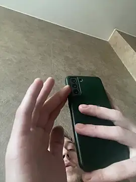 Snapshot of Dildogang chatting on February 4, 5:35 am Dildogang online show from February 4, 5:35 am