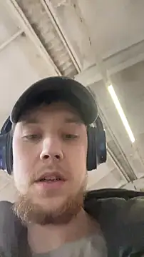 Snapshot of Dildogang chatting on February 12, 8:47 am Dildogang online show from February 12, 8:47 am