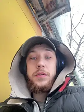 Snapshot of Dildogang chatting on March 3, 1:34 am Dildogang online show from March 3, 1:34 am