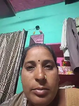 Snapshot of Reena_lodha chatting on June 17, 10:19 pm Reena lodha online show from June 17, 10:19 pm