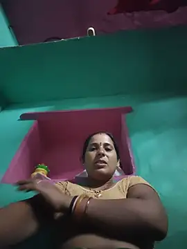 Snapshot of Reena_lodha chatting on June 5, 6:57 pm Reena lodha online show from June 5, 6:57 pm