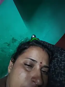 Snapshot of Reena_lodha chatting on June 7, 9:31 pm Reena lodha online show from June 7, 9:31 pm