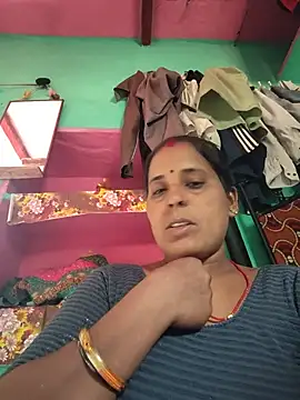 Snapshot of Reena_lodha chatting on June 23, 7:50 am Reena lodha online show from June 23, 7:50 am