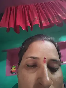 Snapshot of Reena_lodha chatting on July 12, 7:53 am Reena lodha online show from July 12, 7:53 am