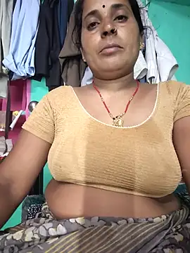 Snapshot of Reena_lodha chatting on June 15, 4:17 pm Reena lodha online show from June 15, 4:17 pm
