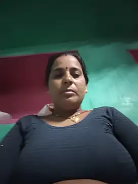Snapshot of Reena_lodha chatting on June 10, 11:06 pm Reena lodha online show from June 10, 11:06 pm