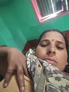 Snapshot of Reena_lodha chatting on June 17, 8:36 am Reena lodha online show from June 17, 8:36 am