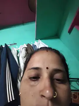 Snapshot of Reena_lodha chatting on June 4, 7:46 am Reena lodha online show from June 4, 7:46 am