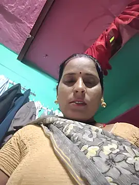 Snapshot of Reena_lodha chatting on July 19, 7:06 am Reena lodha online show from July 19, 7:06 am