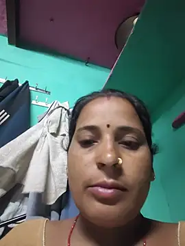 Snapshot of Reena_lodha chatting on June 11, 10:51 pm Reena lodha online show from June 11, 10:51 pm