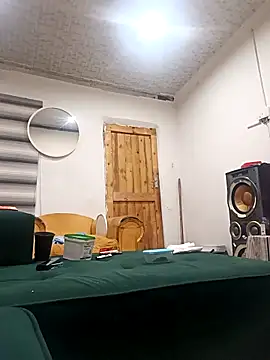 Winterslender online show from March 24, 4:51 pm