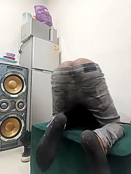 Winterslender online show from March 8, 8:45 pm