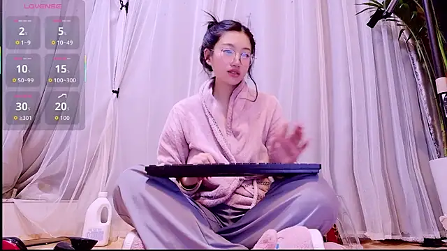 neinei bao online show from March 22, 3:13 pm