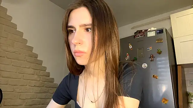 ElsieKuhlmann online show from March 13, 5:23 am