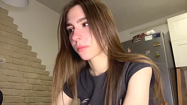 Snapshot of ElsieKuhlmann chatting on March 1, 4:12 am ElsieKuhlmann online show from March 1, 4:12 am