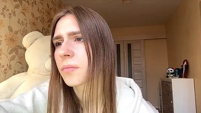 ElsieKuhlmann online show from March 18, 2:08 pm