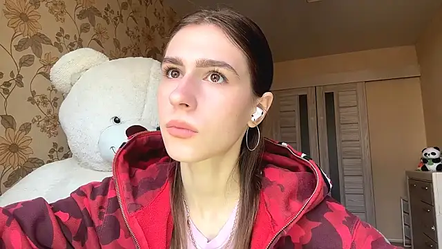 ElsieKuhlmann online show from March 28, 10:05 am