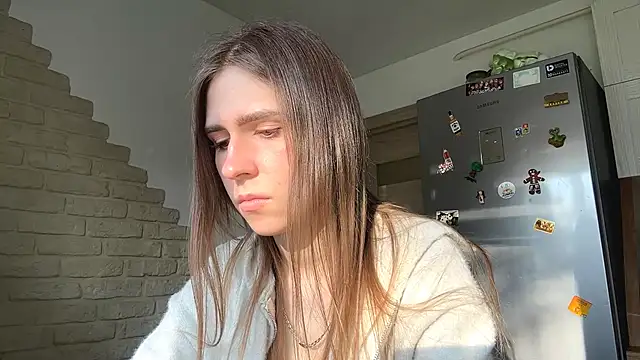 ElsieKuhlmann online show from April 16, 3:35 pm