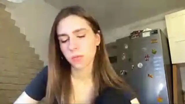 ElsieKuhlmann online show from March 14, 5:35 am