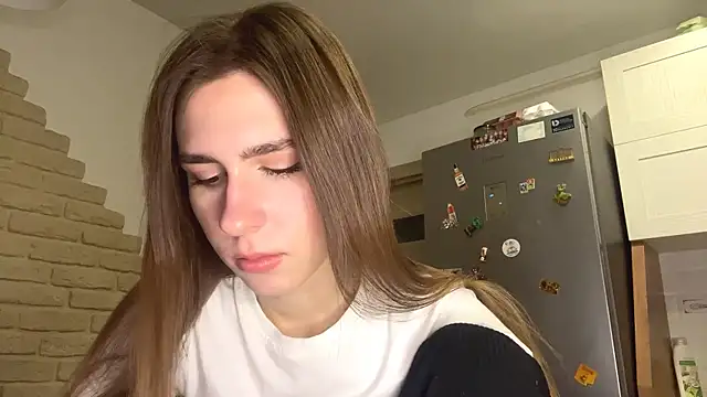 Snapshot of ElsieKuhlmann chatting on February 24, 4:13 am ElsieKuhlmann online show from February 24, 4:13 am