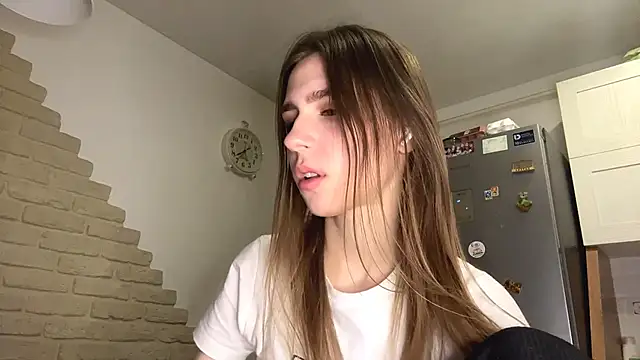 Snapshot of ElsieKuhlmann chatting on February 27, 4:12 am ElsieKuhlmann online show from February 27, 4:12 am