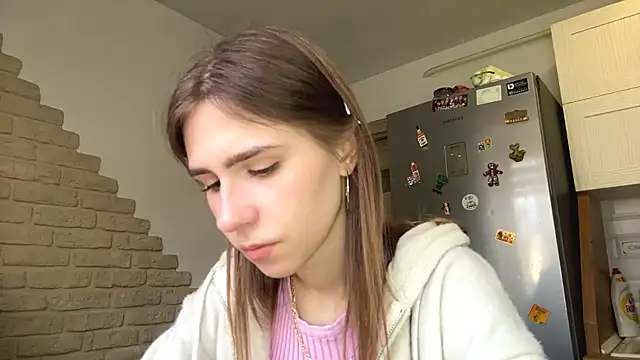 ElsieKuhlmann online show from April 3, 5:14 am