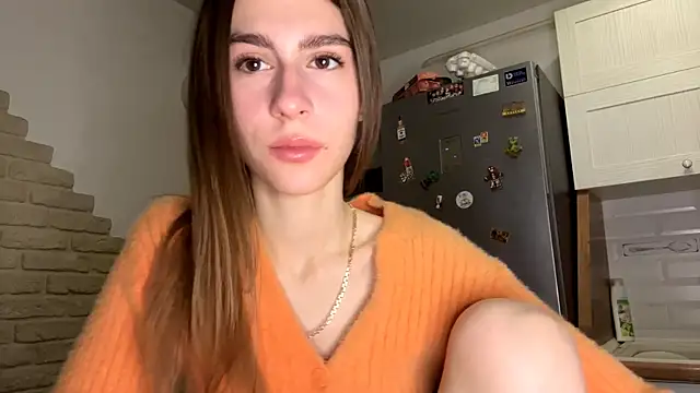 Snapshot of ElsieKuhlmann chatting on February 12, 5:18 am ElsieKuhlmann online show from February 12, 5:18 am