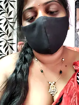 Snapshot of suma_telugu1 chatting on July 15, 2:18 am suma telugu1 online show from July 15, 2:18 am