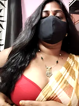 Snapshot of suma_telugu1 chatting on July 10, 1:16 am suma telugu1 online show from July 10, 1:16 am