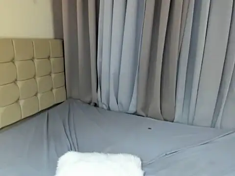 XxRhianxX online show from February 19, 5:04 am