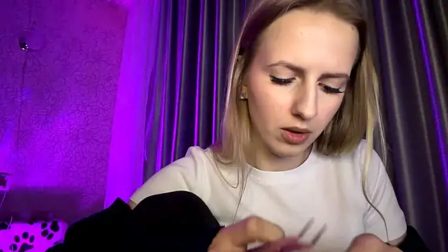 Snapshot of JeannettaIltzsch chatting on February 6, 9:11 pm JeannettaIltzsch online show from February 6, 9:11 pm