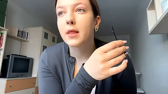 JammieMickiewicz online show from March 4, 7:16 am