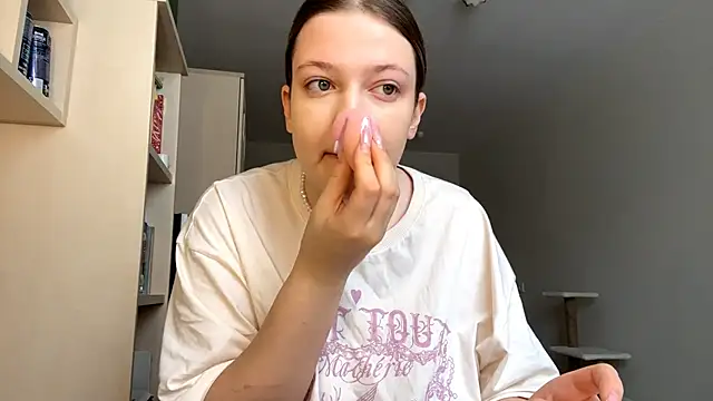 JammieMickiewicz online show from February 25, 8:14 am