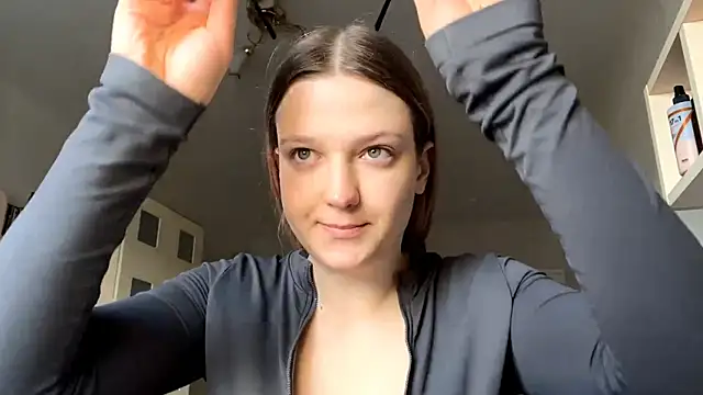 JammieMickiewicz online show from March 9, 7:01 am