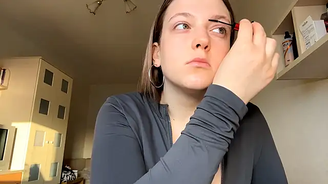 JammieMickiewicz online show from March 10, 5:22 am