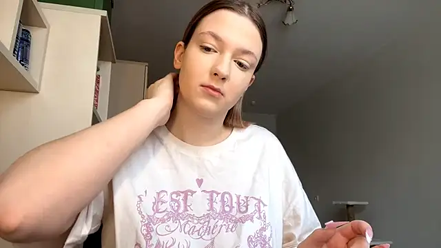 JammieMickiewicz online show from February 18, 8:11 am