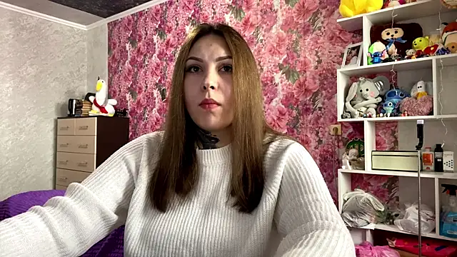 TraciBallena online show from February 23, 9:10 am