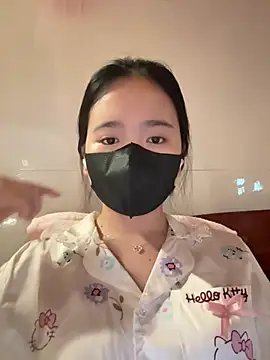 Gwen879 online show from March 21, 12:45 am