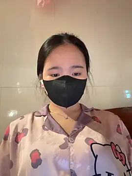 Gwen879 online show from April 14, 1:43 am