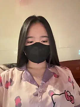 Gwen879 online show from March 25, 12:33 am