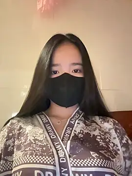 Gwen879 online show from March 19, 9:37 pm